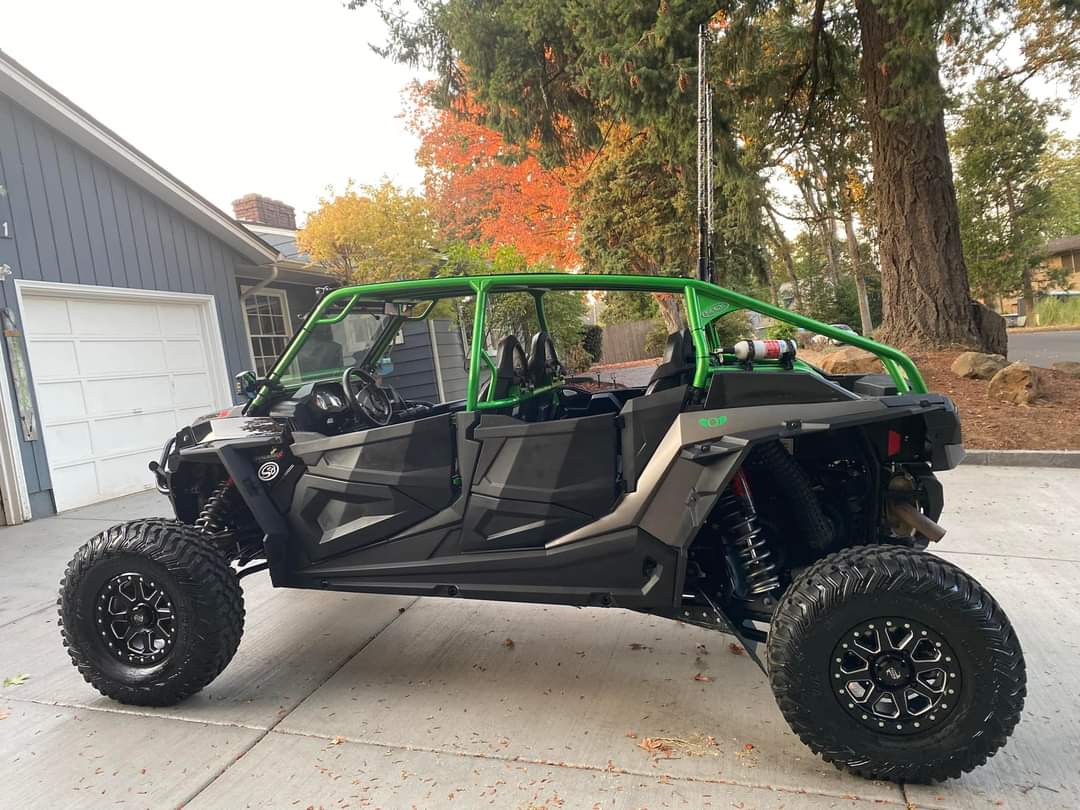 Polaris RZR XP 4 Fastback Roll Cage